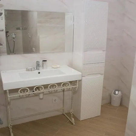 Greenwood Near Sea Apartment Odesa
