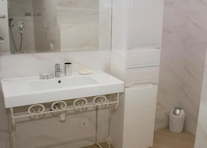 Greenwood Near Sea Апартаменти Одеса