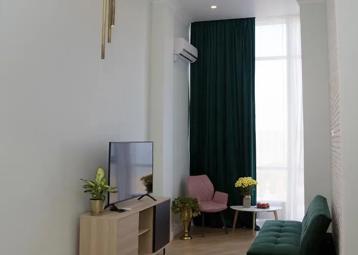 Greenwood Near Sea *