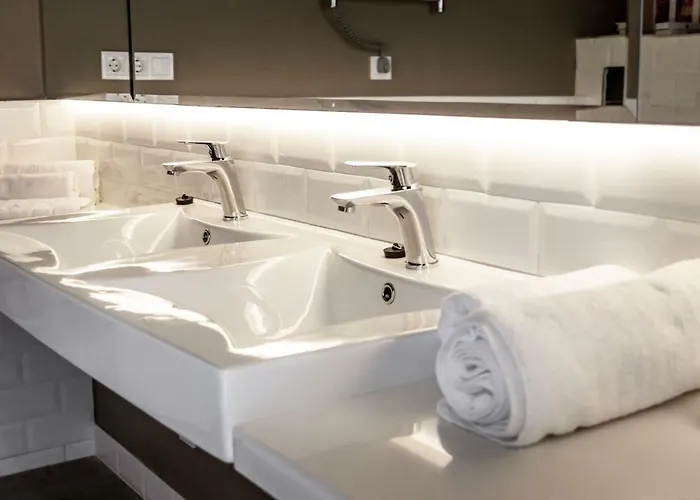 Greenwood Near Sea Apartment *