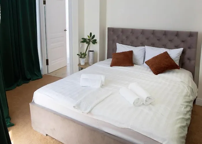 Greenwood Near Sea Apartment Odesa