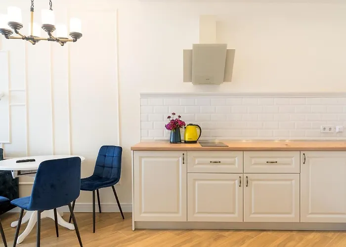 Greenwood Near Sea *