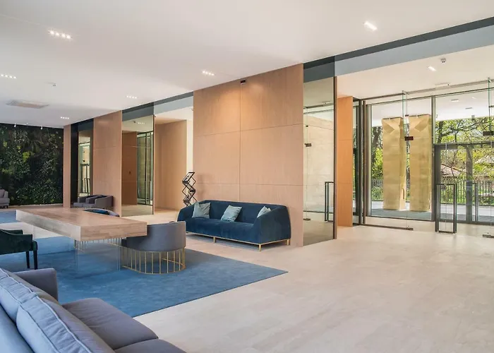 Apartment Greenwood Near Sea